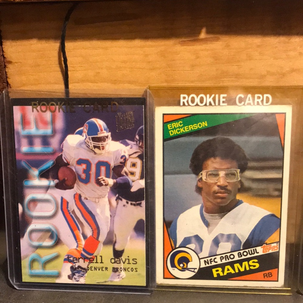 Terrell Davis 1995 Feer Ultra e rookie card “Eric Dickerson Topps 1983 Rookie